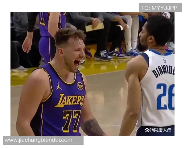 东契奇战旧主砍三双 湖人主场力克独行侠