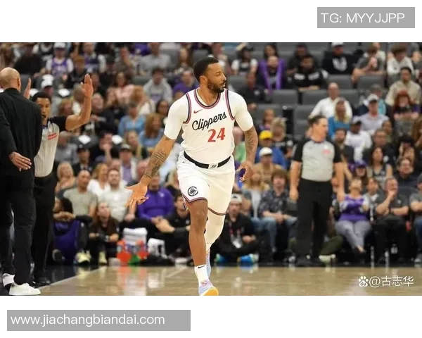 鲍威尔：猛龙防守强硬轮转补位迅速 充分利用了身高和臂展优势